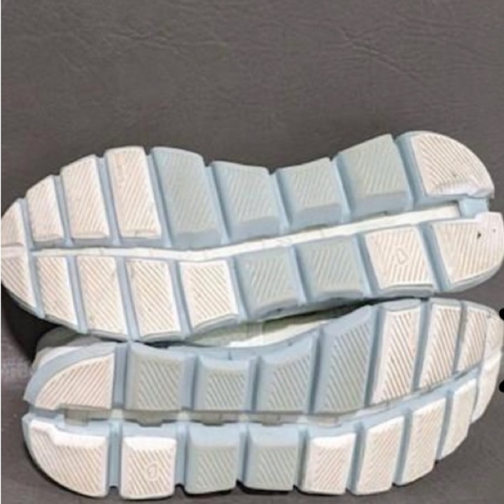 ON Running Women's Cloud X In Aloe/Surf
